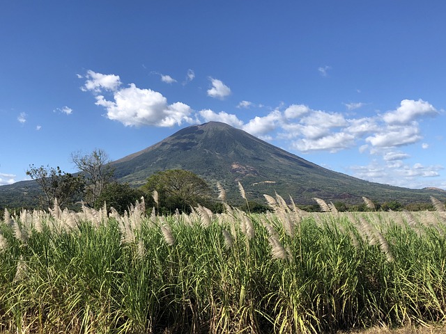 volcano in El Salvador