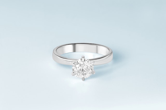 diamond engagement ring