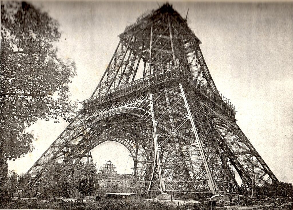 Eiffel tower under construction